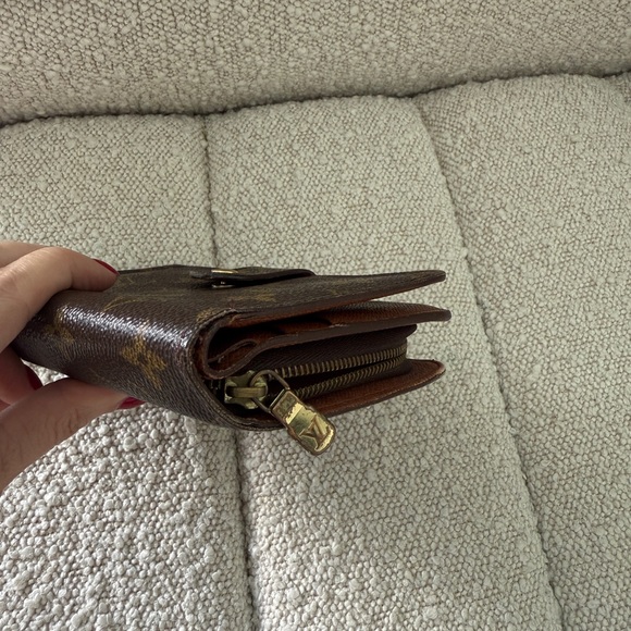 Rare! Louis Vuitton wallet/passport holder - Picture 10 of 11